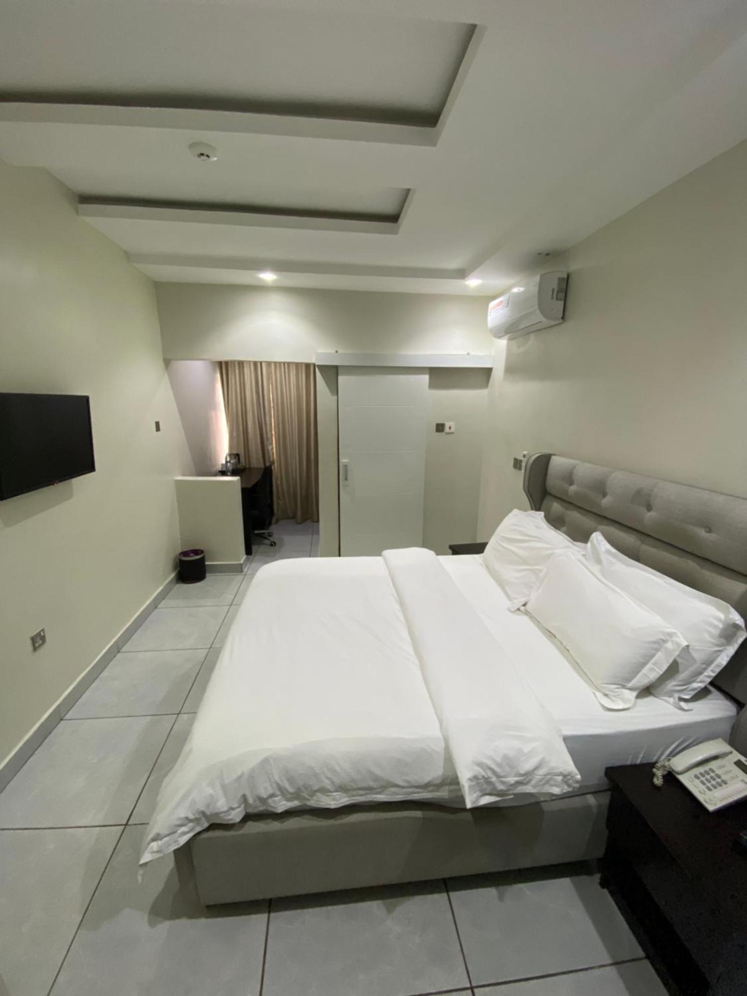 Emmaag Hotel, إبادان المظهر الخارجي الصورة